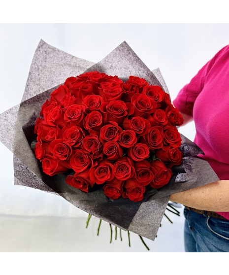 50 Red Roses