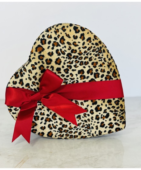 Valentine's Day 14pc Leopard Truffle Heart