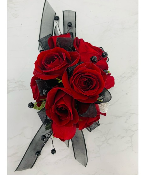 Red Spray Rose Wristlet